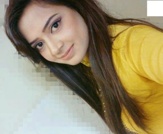 Hot and Sexy Pakistani Girls Pictures and Wallpapers (30)